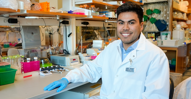 PhD candidate Alejandro Félix Mejía’s mRNA research funded by Kirschstein Award